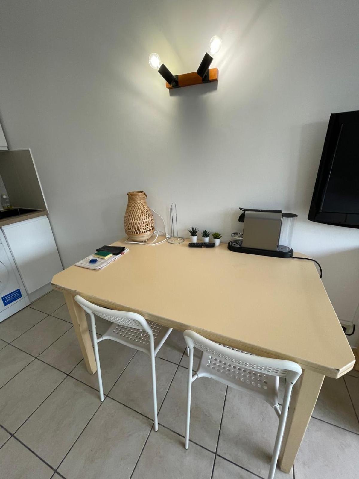 06U - Beautiful Studio In Residence - Swimming Pool And Tennis Court Saint-Laurent-du-Var Exteriör bild
